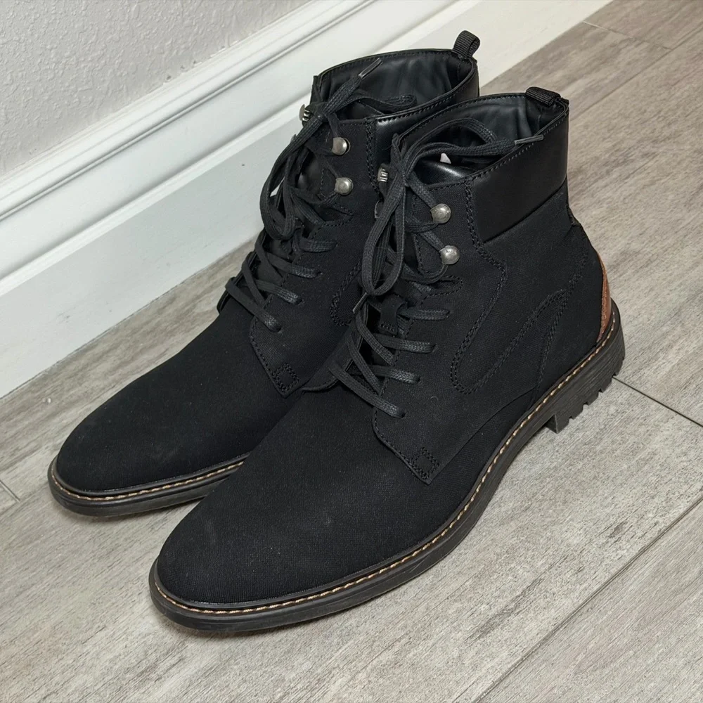 Men's Black Classic Lace-Up Boots